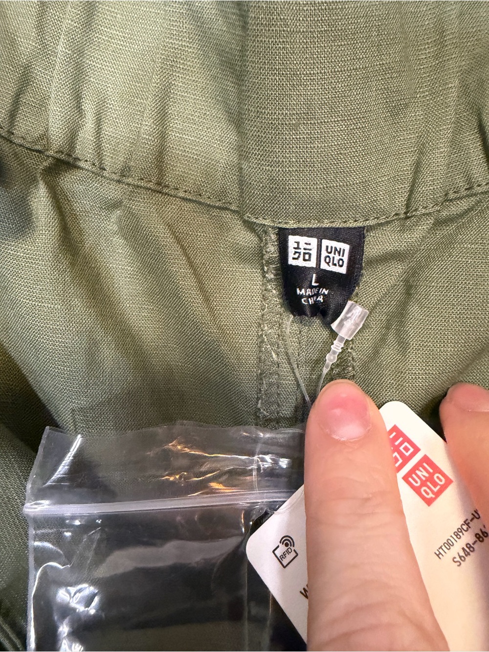 NWT Uniqulo U Linen Blend Jumpsuit in Olive Green. Size Large. Retail $60 - Picture 9 of 13